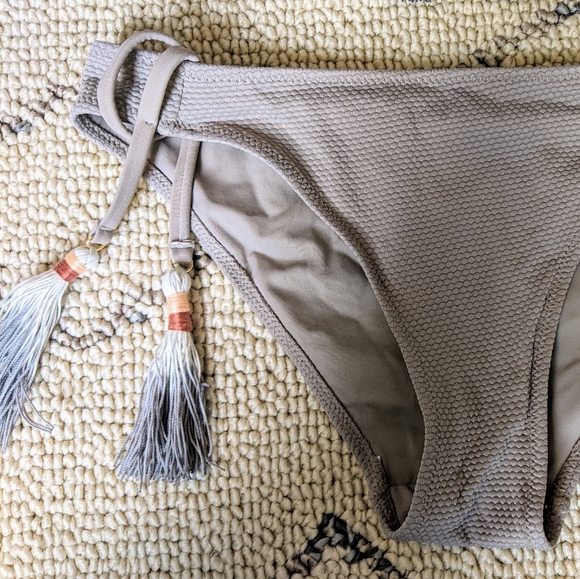 H&M Ombre Tassle Bikini - Picture 2 of 4
